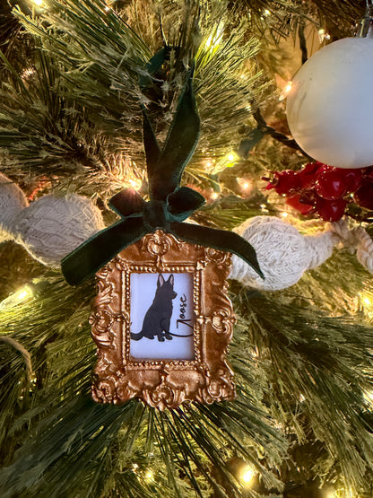 Custom Pet Ornament W/Vintage Frame